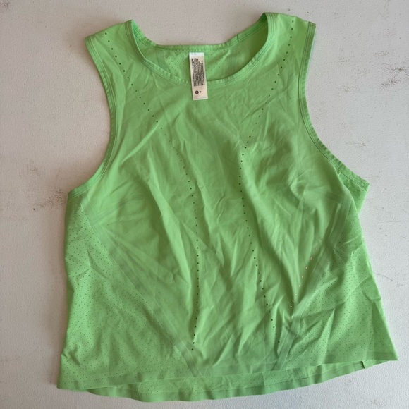 Lululemon Swift Ventilated Running Tank Top Size 6 in Scream Green Light - Picture 2 of 6